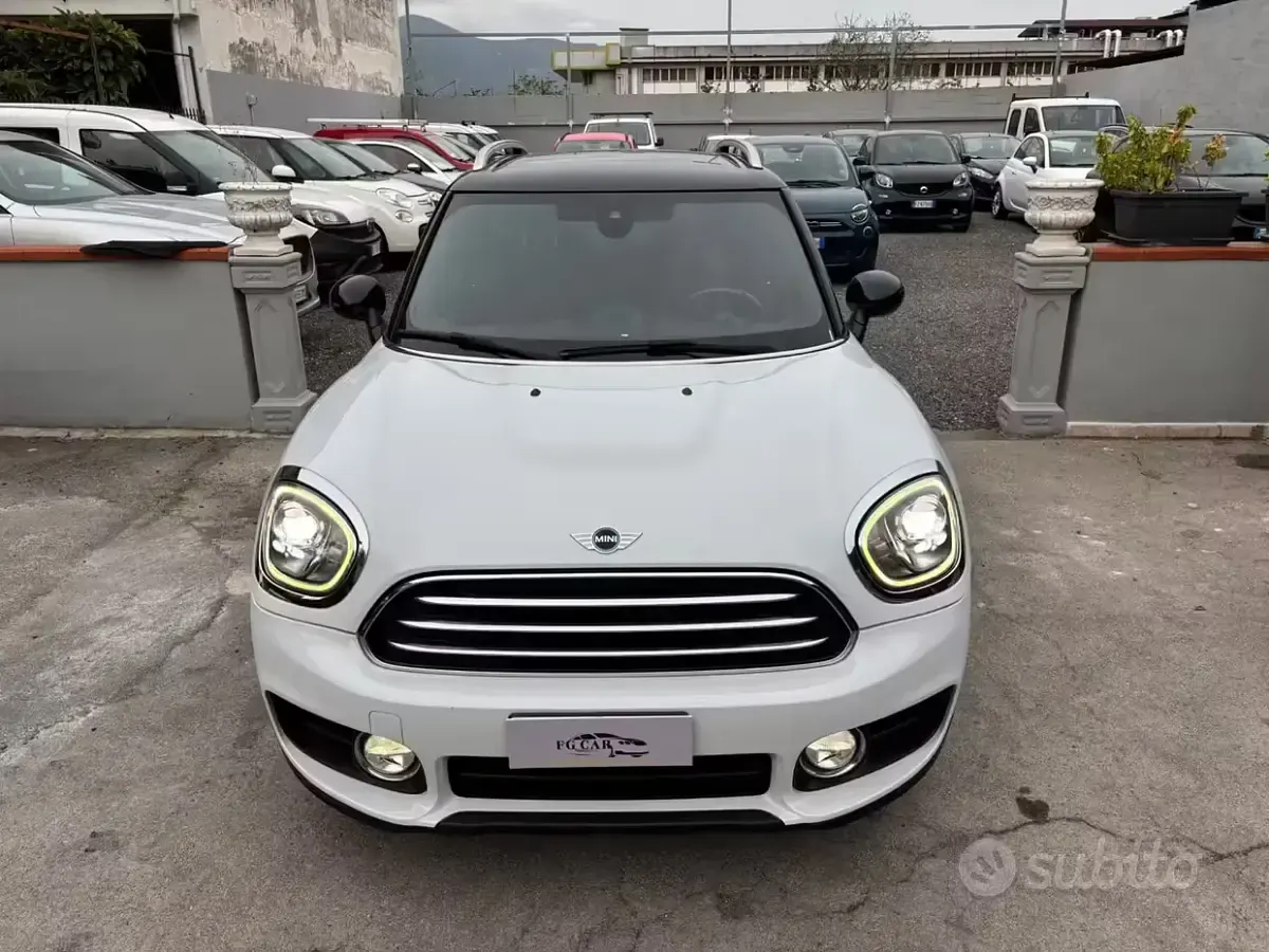 Usata Mini Cooper Countryman Business 150 CV (110 kW) 2019 Bianco SUV