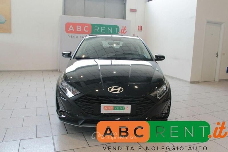 Usata Hyundai i20 83 CV (61 kW) 2023 Nero Utilitaria