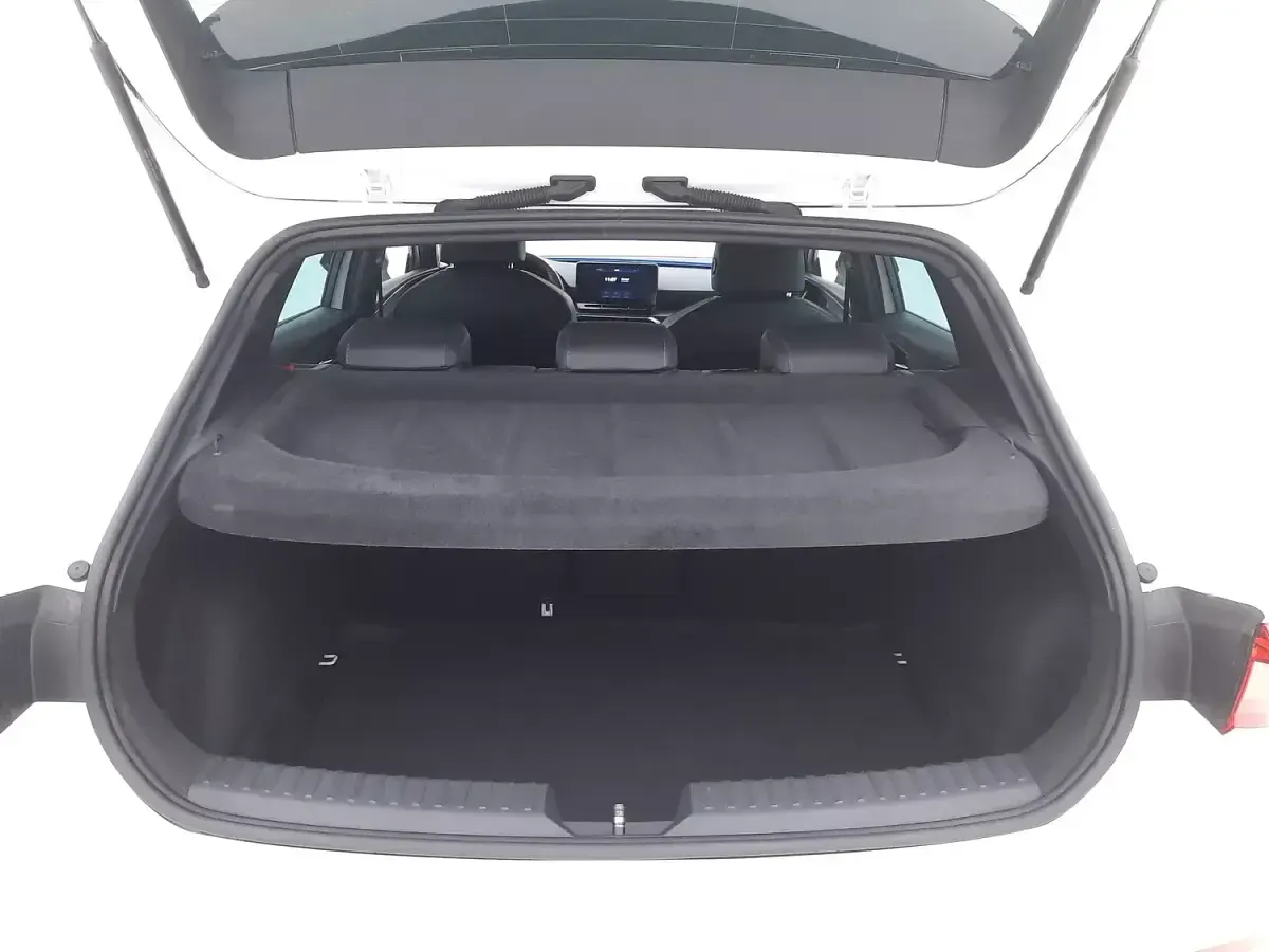 Usata Cupra Leon 150 CV (110 kW) 2024 Biancobianco Berlina