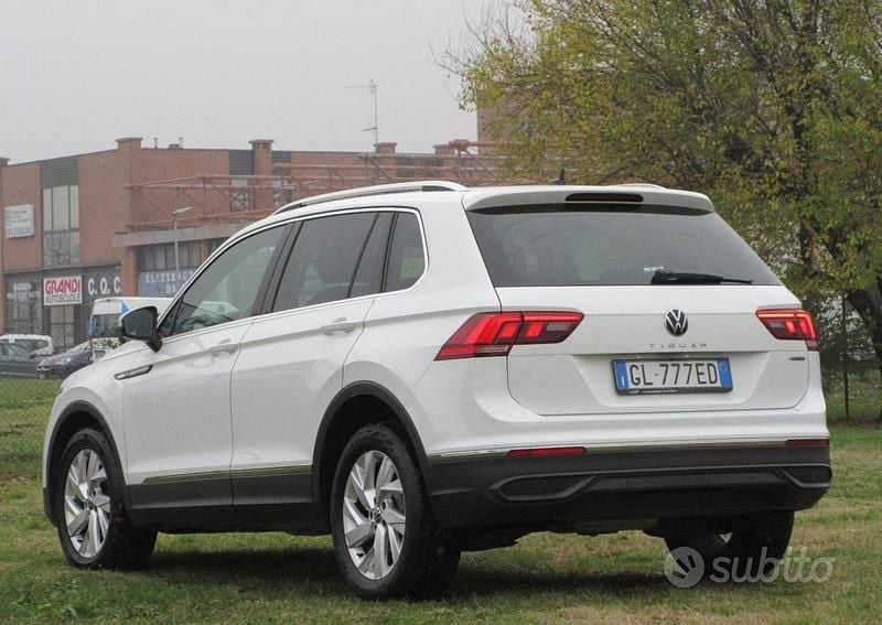 Usata VW Tiguan Life 150 CV (110 kW) 2022 Bianco SUV