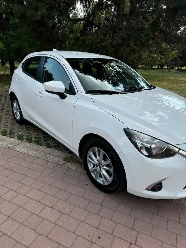 Usata Mazda 2 Evolve 75 CV (55 kW) 2018 Bianco Utilitaria