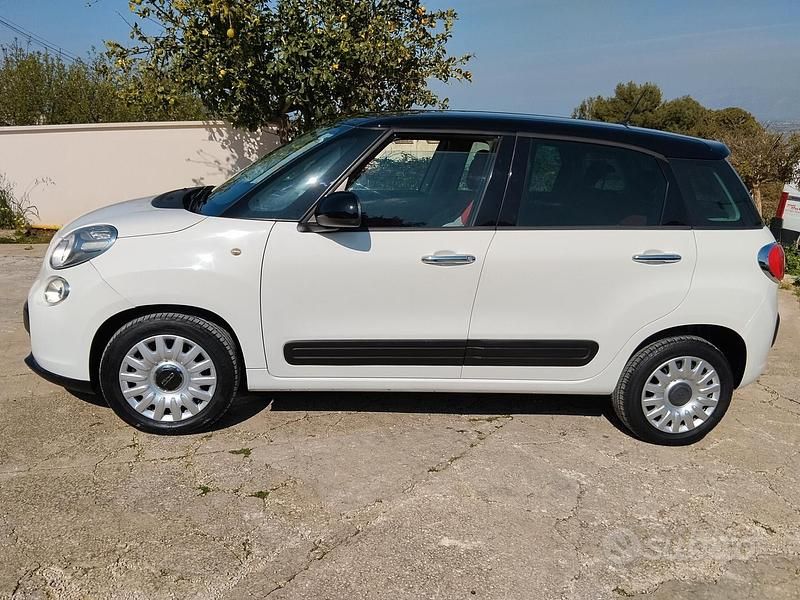 Usata Fiat 500L Lounge 85 CV (62 kW) 2013 Bianco Monovolume