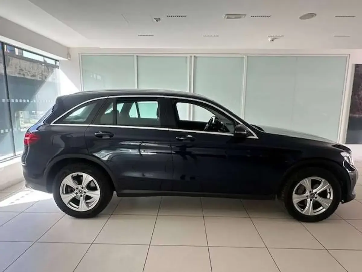Usata Mercedes GLC250 Business 204 CV (150 kW) 2017 Blu/azzurro SUV