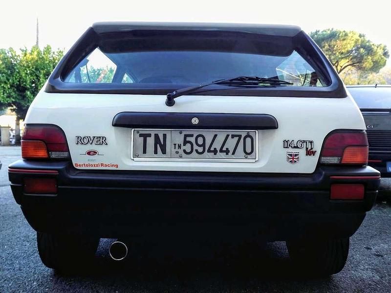 Usata Rover 114 103 CV (75 kW) 1993 Bianco Berlina
