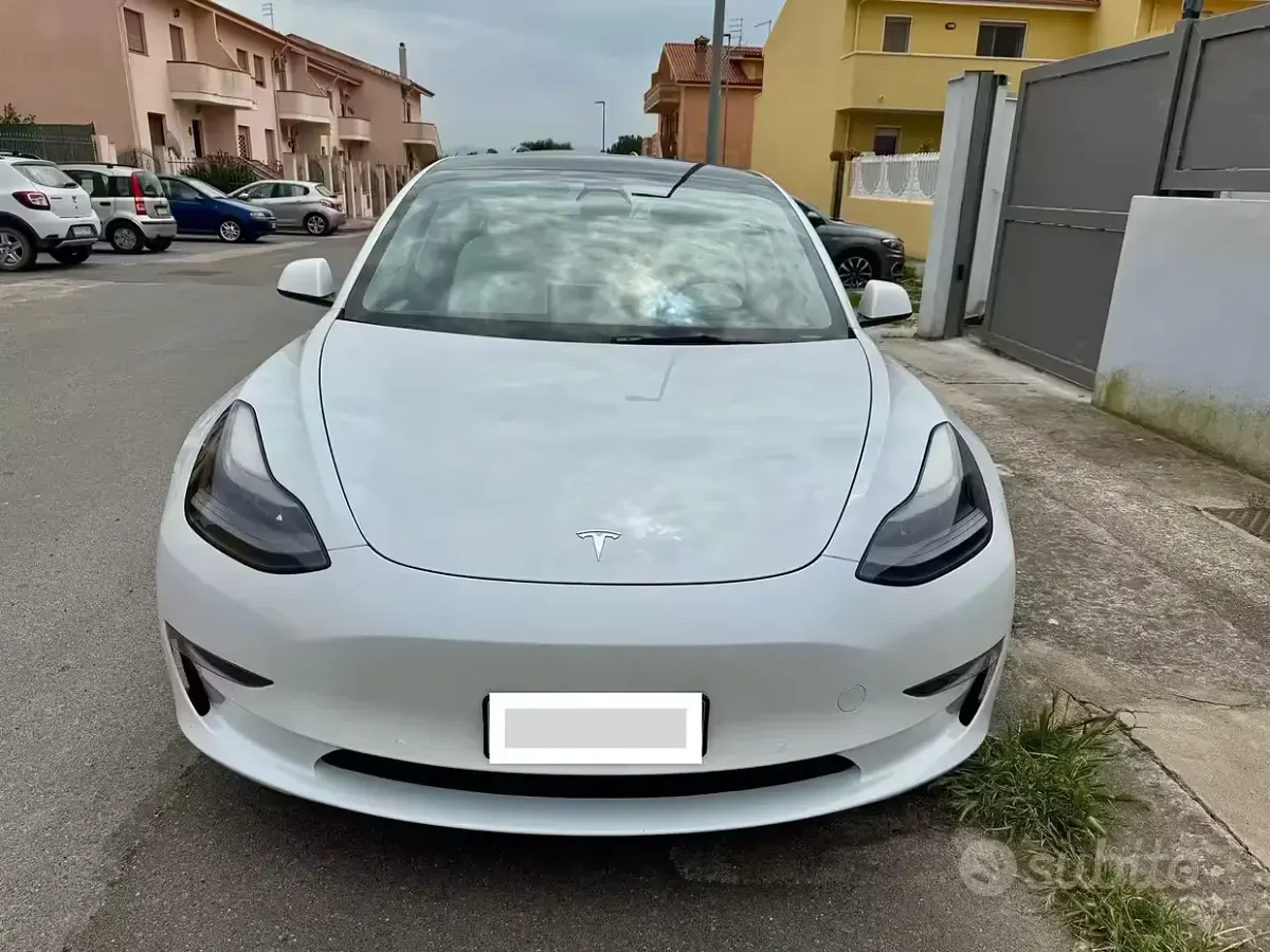 Usado Tesla Model 3 152 kW (208 HP) 2021 Branco Sedan