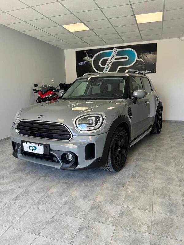 Grigio Usata 2022 Mini One D Countryman Business SUV | 24.999 € (Cara) - Immagine 1/4