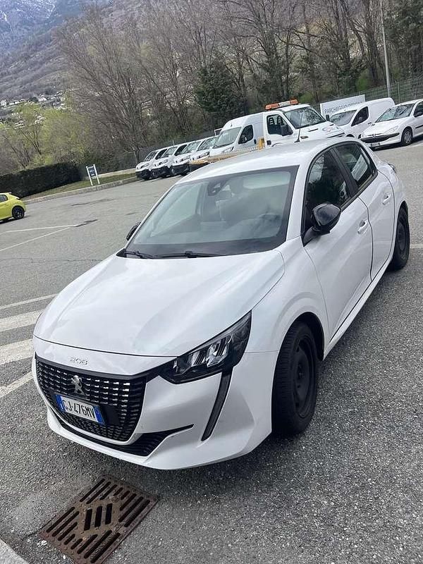 Usata Peugeot 208 GT 101 CV (74 kW) 2022 Other Utilitaria