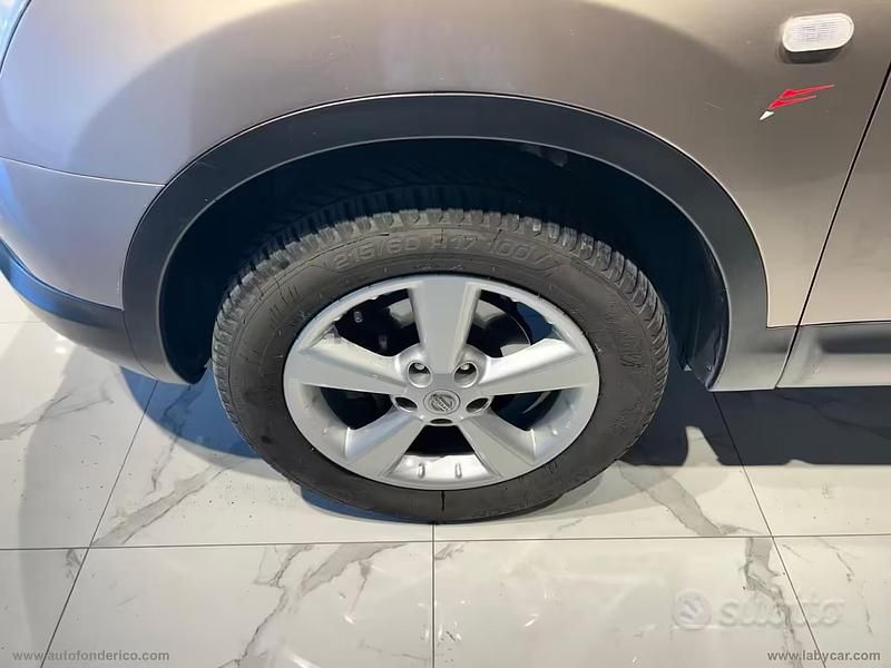 Usata Nissan Qashqai Tekna 103 CV (75 kW) 2009 Grigio SUV