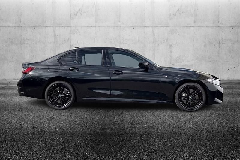 Usata BMW 330 M Sport 245 CV (180 kW) 2024 Nero metallizzato Berlina