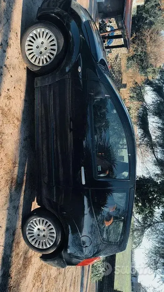 Usata Citroën C2 68 CV (50 kW) 2006 Nero Utilitaria