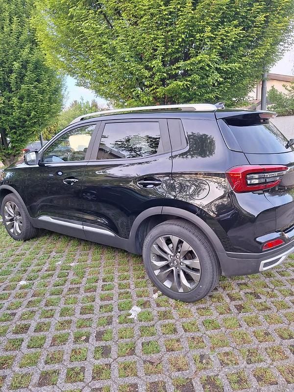 Nero Usata 2023 DR DR 4.0 SUV | 16.000 € (Buon prezzo) - Immagine 1/4