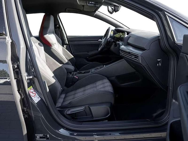 Usata VW Golf VIII GTI 245 CV (180 kW) 2022 Grau Berlina