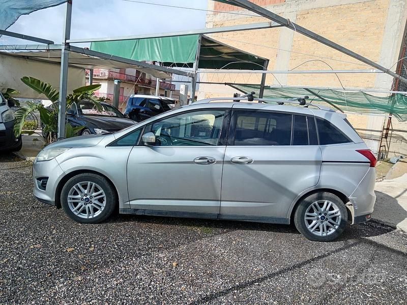 Usata Ford C-MAX Titanium 115 CV (84 kW) 2014 Grigio Monovolume