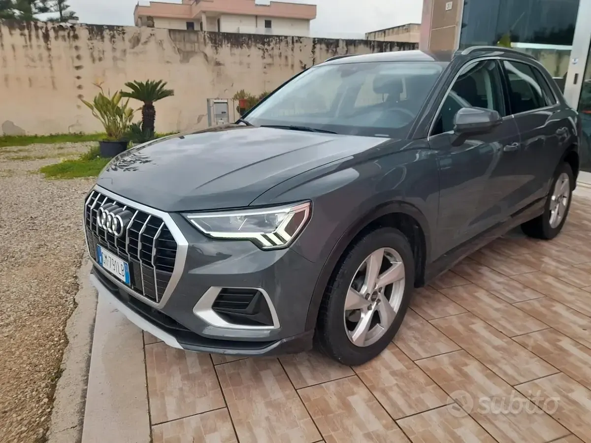 Usata Audi Q3 150 CV (110 kW) 2022 Grigio SUV