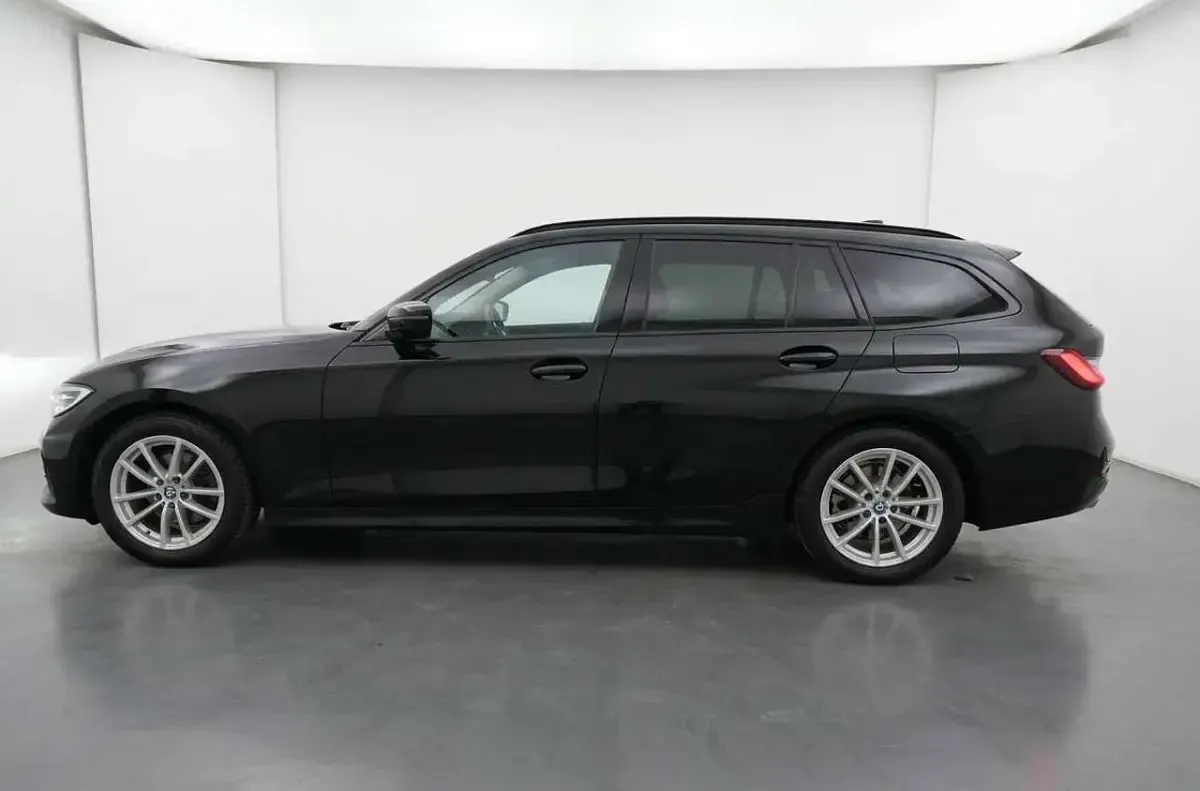 Usata BMW 320 Advantage 190 CV (139 kW) 2022 Nero Station wagon