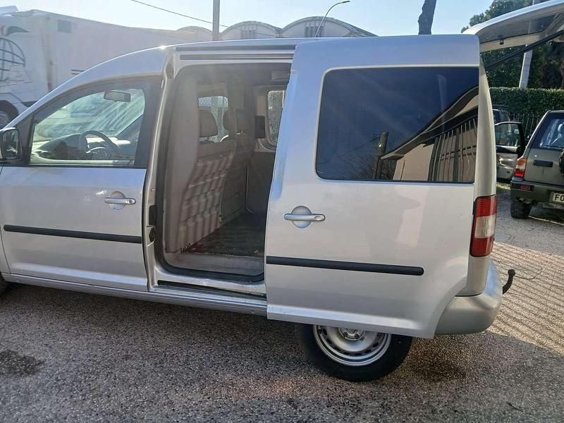 Usata VW Caddy 105 CV (77 kW) 2008 Argento Monovolume