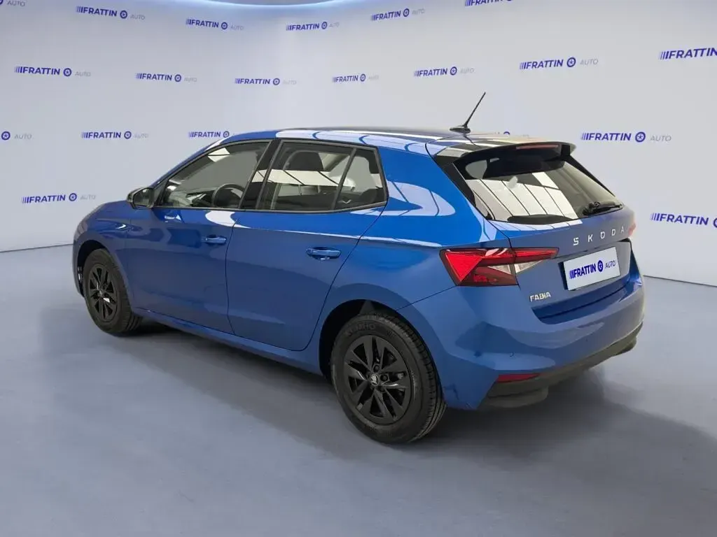 Usata Skoda Fabia 95 CV (69 kW) 2025 Grigio scuro Utilitaria