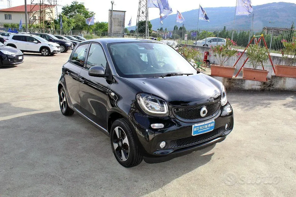 Usata Smart ForFour Passion 71 CV (52 kW) 2018 Nero Utilitaria