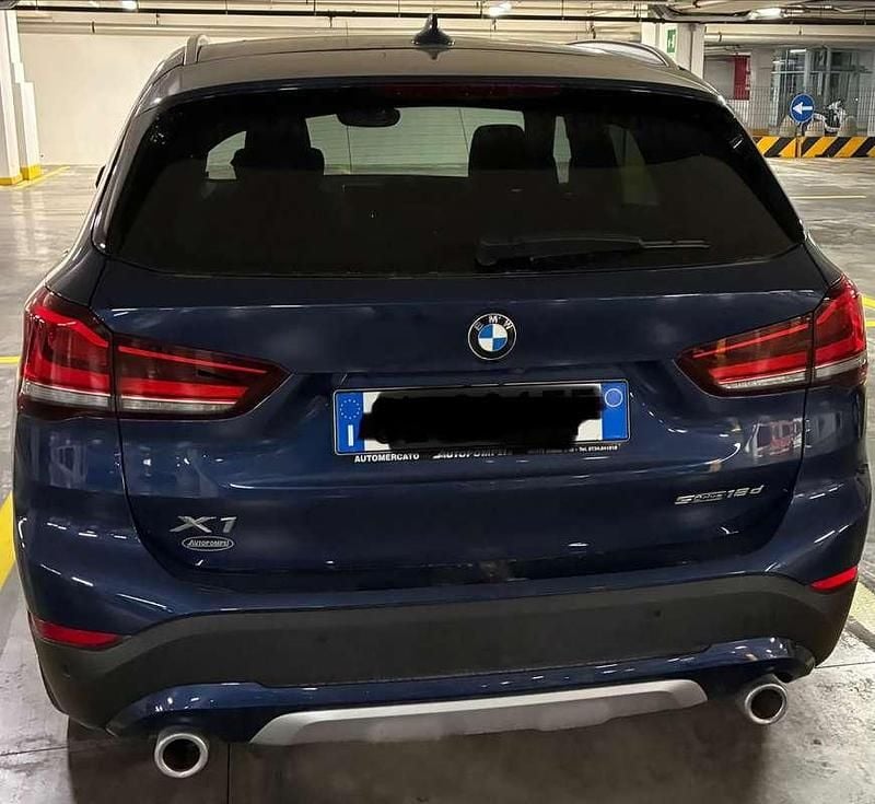 Usata BMW X1 150 CV (110 kW) 2022 Blu/azzurro SUV
