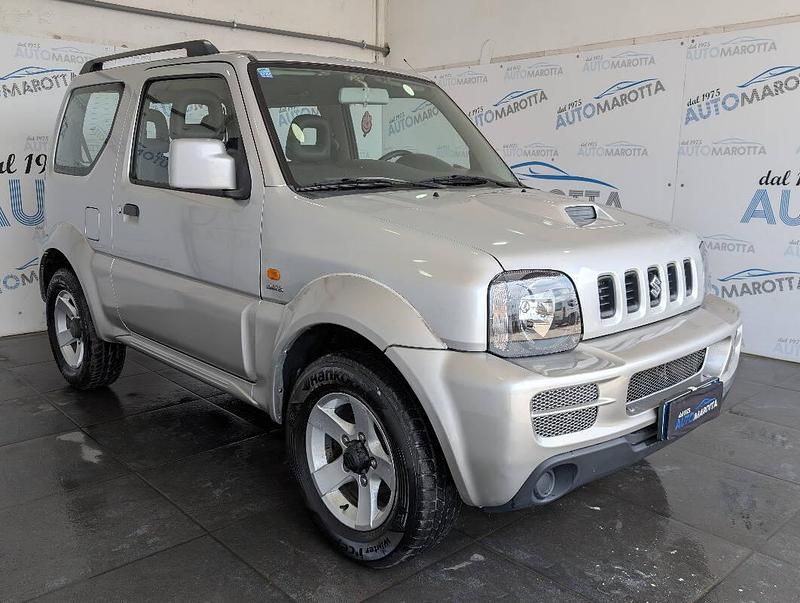 Usata Suzuki Jimny 86 CV (63 kW) 2009 Argento SUV