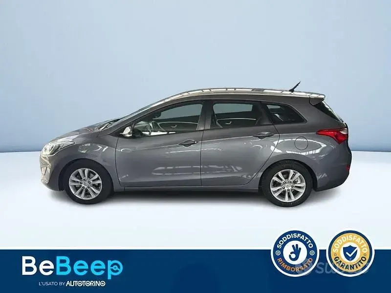 Usata Hyundai i30 Comfort 100 CV (73 kW) 2014 Grigio metallizzato Station wagon