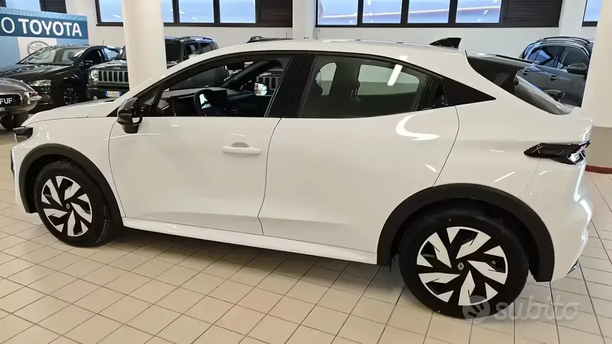 Nuova Renault Clio V Evolution 116 CV (85 kW) 2026 Bianco Berlina