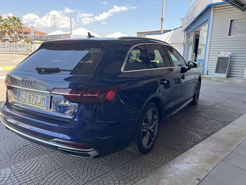 Usado Audi A4 Advanced Plus 163 CV (119 kW) 2022 Other Familiar