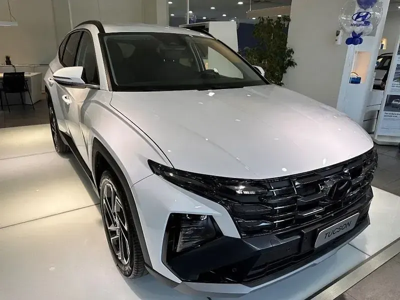 Nuova Hyundai Tucson 215 CV (158 kW) 2025 Bianco SUV