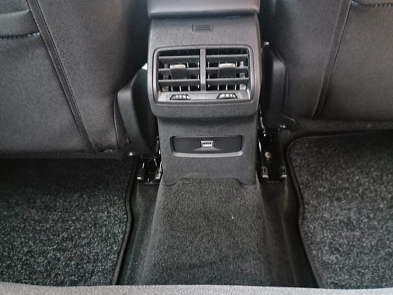 Usata Citroën C4 130 CV (95 kW) 2024 Blu SUV