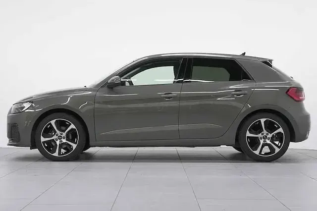Usata Audi A1 Sportback Advanced 116 CV (85 kW) 2025 Gray Utilitaria