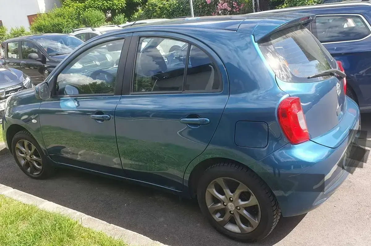 Usata Nissan Micra Tekna 80 CV (58 kW) 2014 Blu/azzurro Utilitaria