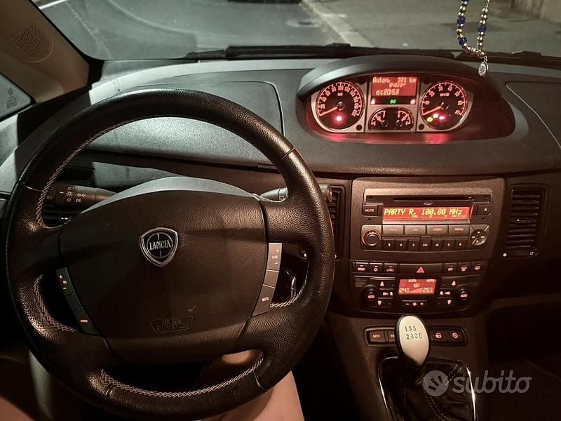 Usata Lancia Musa S 95 CV (69 kW) 2012 Monovolume
