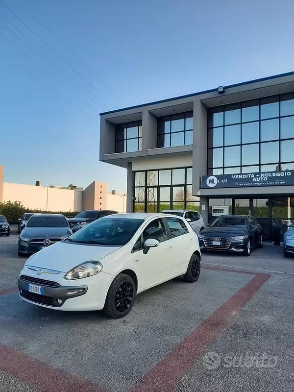 Usata Fiat Grande Punto Dynamic 2010 Bianco Utilitaria