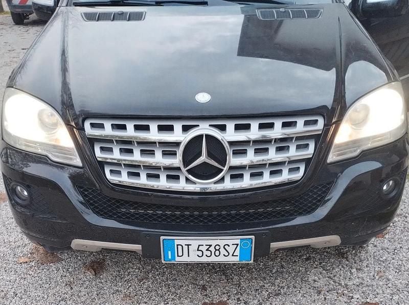 Usata Mercedes ML320 2009 Nero SUV