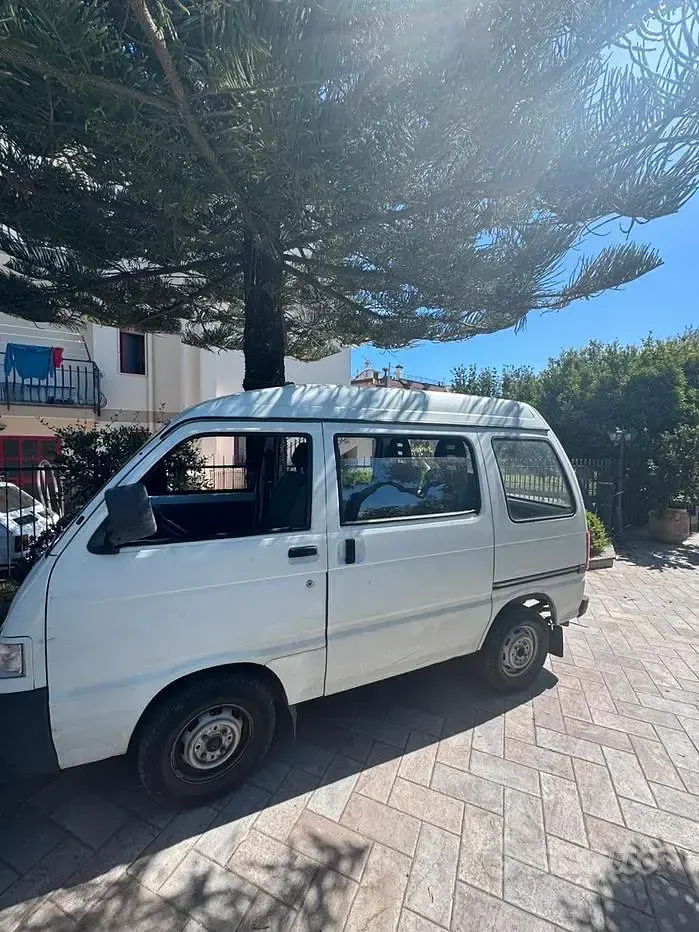 Usata Piaggio Porter 65 CV (47 kW) 2001 Bianco SUV
