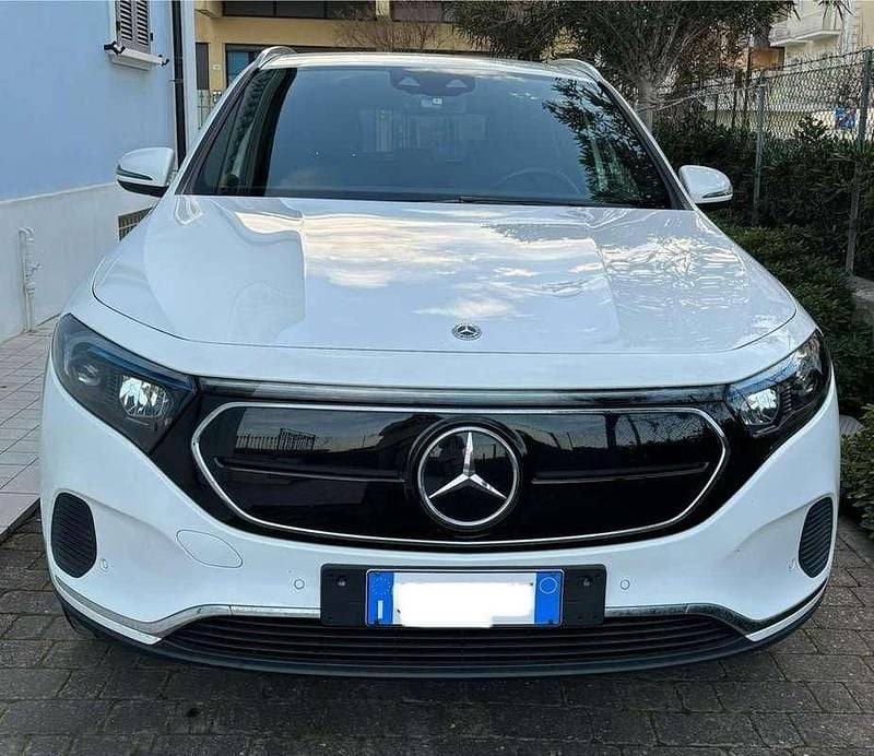 Usata Mercedes EQA250 139 kW (190 CV) 2021 Bianco SUV