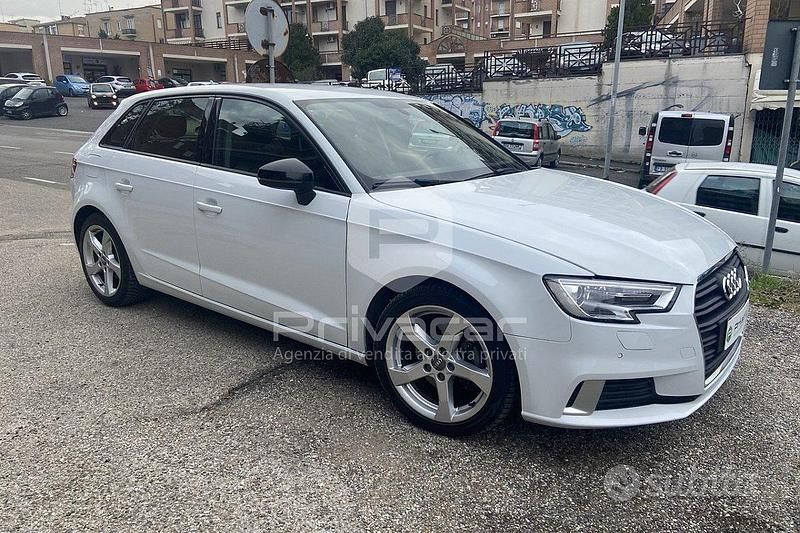 Usata Audi A3 Sportback Design 116 CV (85 kW) 2018 Bianco Utilitaria