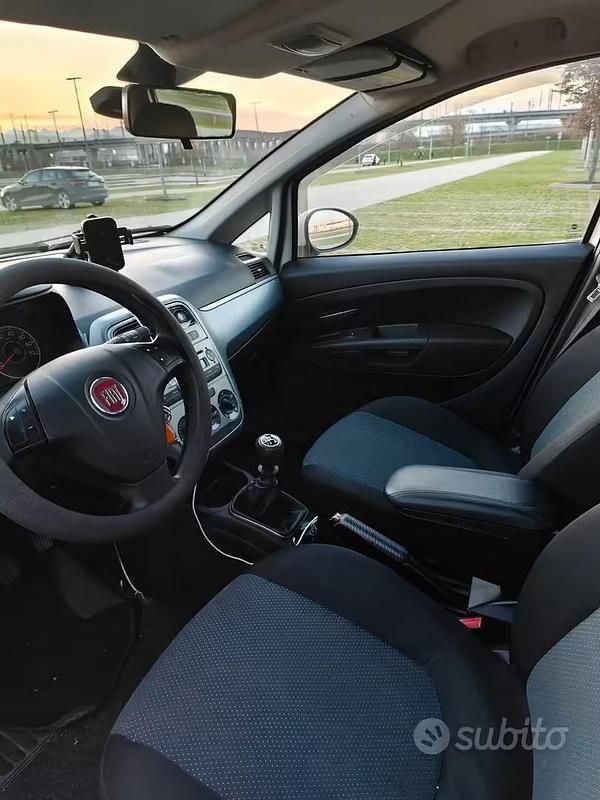Usata Fiat Grande Punto Active 2010 Bianco Utilitaria