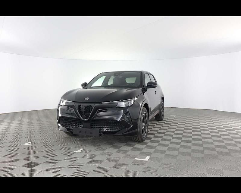 Nuova Alfa Romeo Junior Edizione Speciale 61 kW (84 CV) 2026 Nero tortona SUV