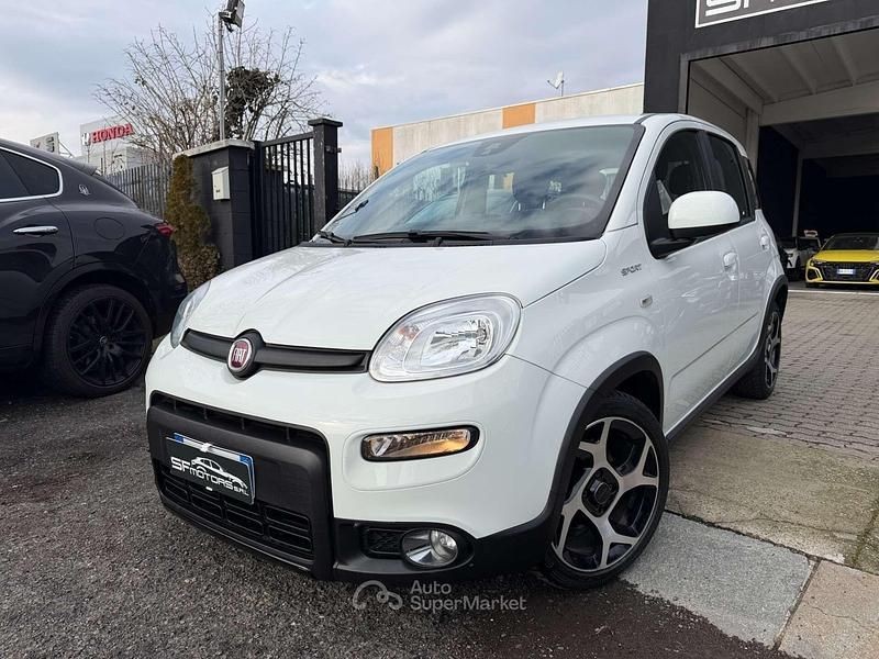 Usata Fiat Panda Sport 71 CV (52 kW) 2021 Bianco Berlina