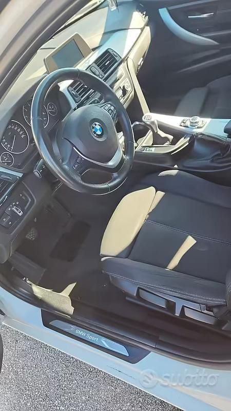 Usata BMW 320 Sport Line 2015 Bianco Berlina