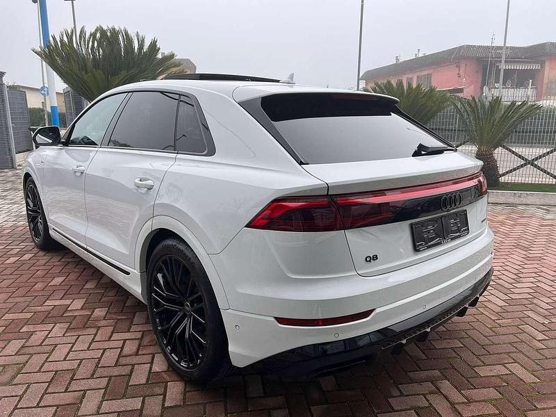 Usata Audi Q8 S-Line 286 CV (210 kW) 2025 Bianco SUV