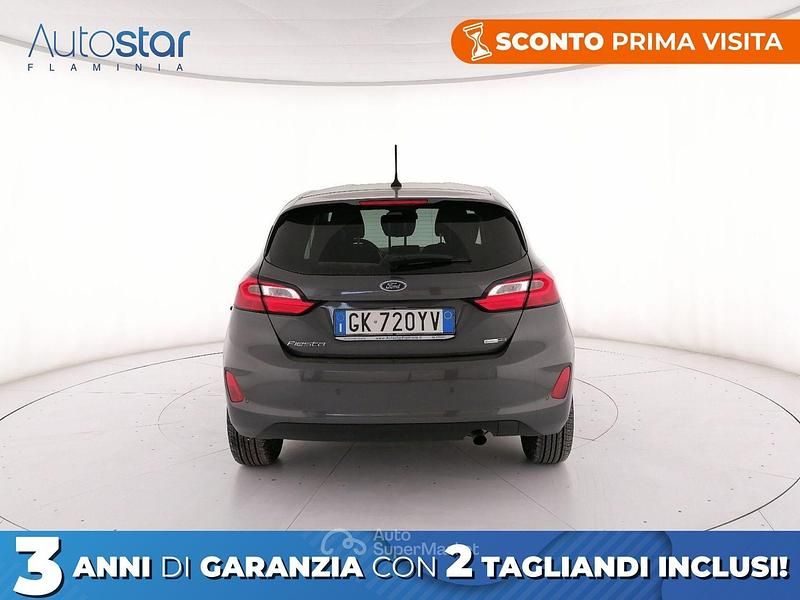 Begagnad Ford Fiesta Titanium 125 HK (91 kW) 2022 Grå Halvkombi