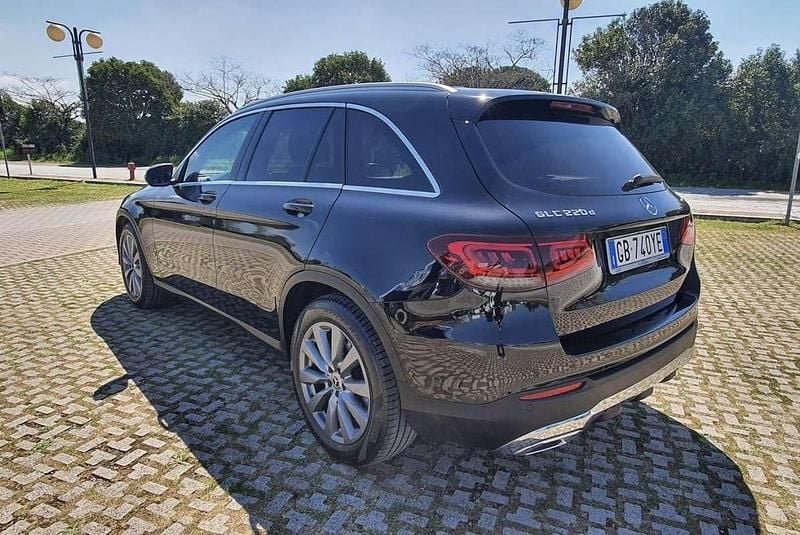 Usata Mercedes GLC220 Premium 194 CV (142 kW) 2020 Coupé