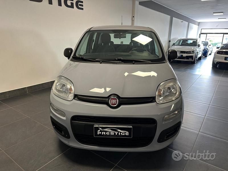 Usata Fiat Panda Lounge 69 CV (50 kW) 2019 Grigio Utilitaria