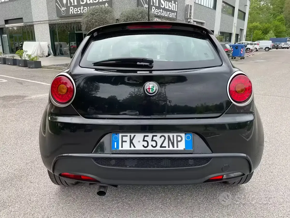 Gebraucht Alfa Romeo MiTo 95 PS (69 kW) 2017 Schwarz Kleinwagen