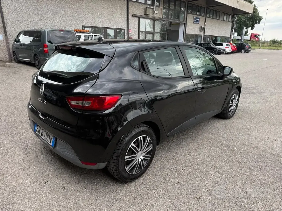 Usata Renault Clio IV 72 CV (52 kW) 2013 Nero Berlina