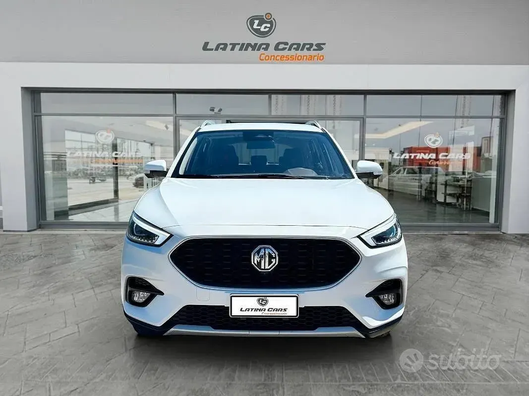 Usata MG ZS Luxury 106 CV (77 kW) 2024 Bianco SUV