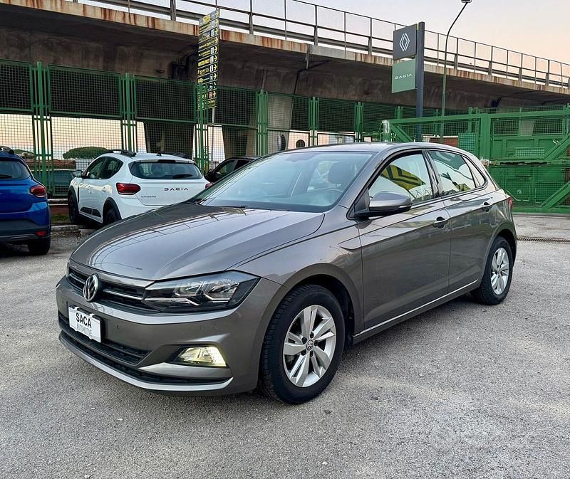Usata VW Polo Comfortline 80 CV (58 kW) 2019 Grigio Utilitaria