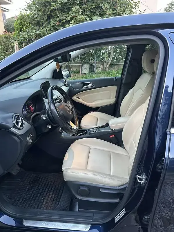 Usata Mercedes B200 Edition 136 CV (100 kW) 2018 Utilitaria